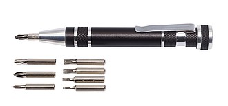 Šroubovák ve tvaru tužky s náhradními bity, černý - reklamní předměty